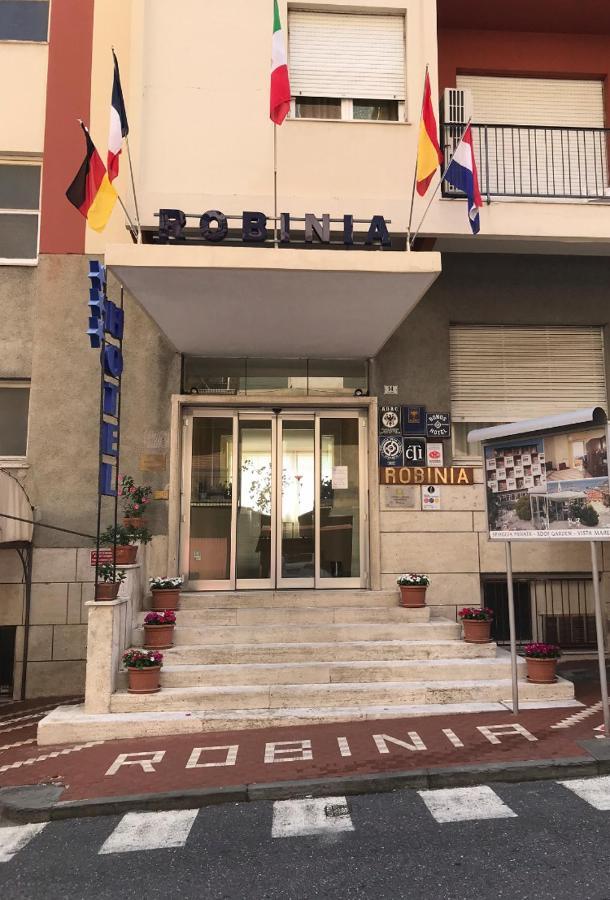 Hotel Robinia Imperia Exterior foto